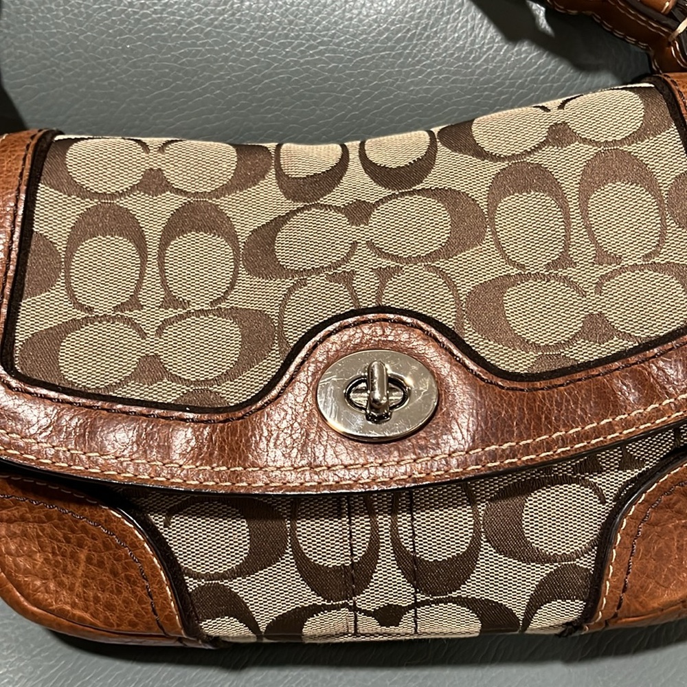 Coach Signature Brown and Tan Shoulder Bag - Picture 5 of 11